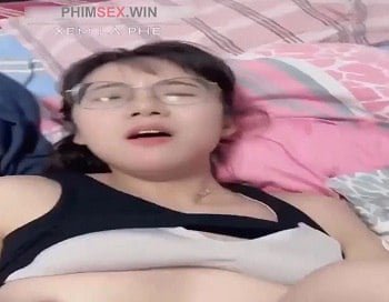 Bui Thi Nhu Quynh 2K2 ค้นพบประสบการณ์ใหม่ ๆ ในงานปาร์ตี้ป่า
