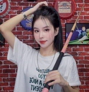 พนักงาน VY VY Bar กระตุ้นให้ลูกค้ามากขึ้น