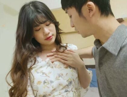 แม่เลี้ยง Li Yunxi มีเสน่ห์ทางเพศที่มีเสน่ห์เกลี้ยกล่อมลูกชายของสามีของเธอ